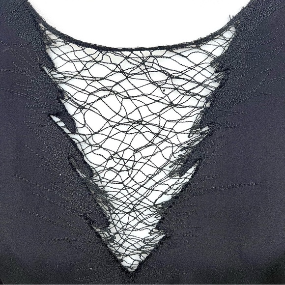 Madison Marcus Silk Dolman Sleeve Embroidered Lace Arrow Neck Shift Dress - Picture 3 of 11